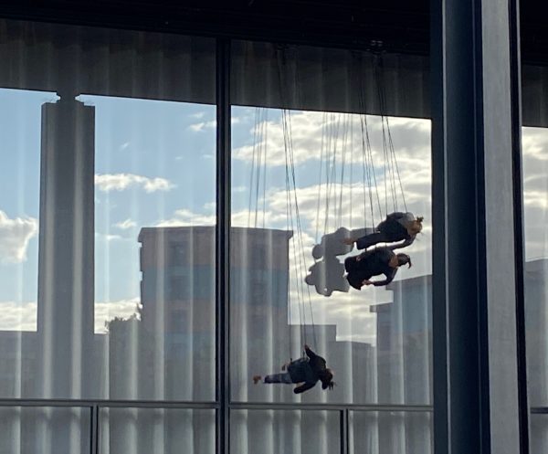 Trisha Brown horizontal suspended Dance Berlin 2026-9